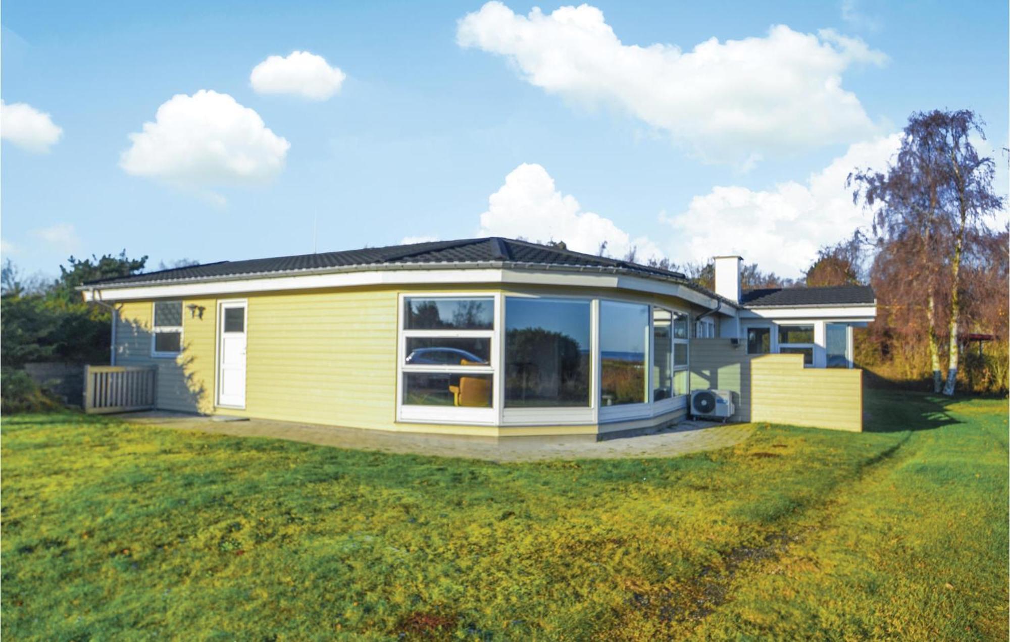 Amazing Home In Orsted With Kitchen Exteriör bild