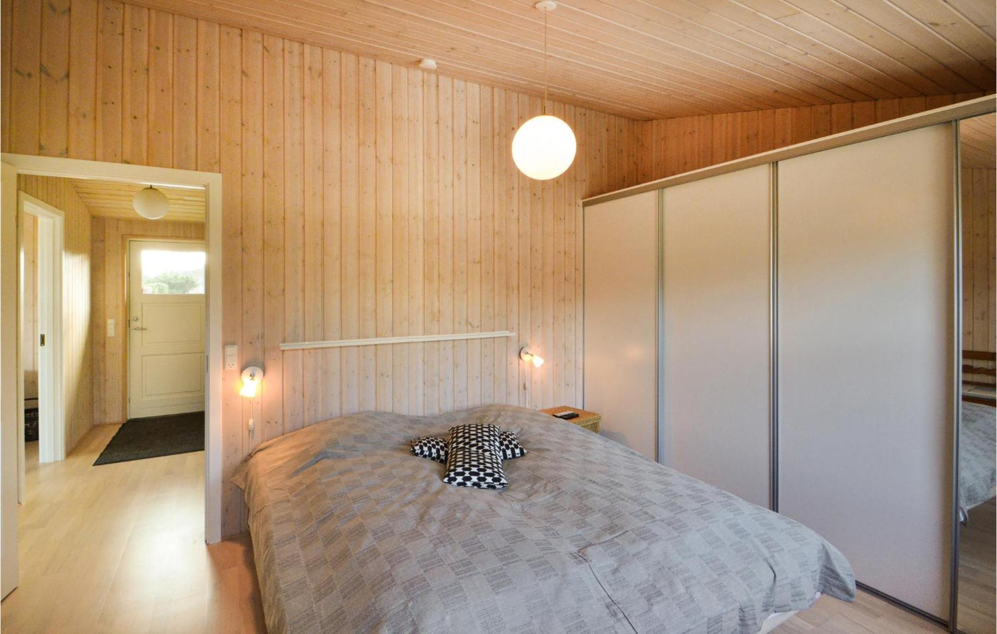 Amazing Home In Orsted With Kitchen Exteriör bild